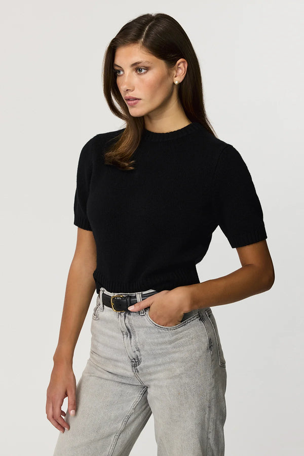 Toccin Elsie Short Sleeve Pullover | Black